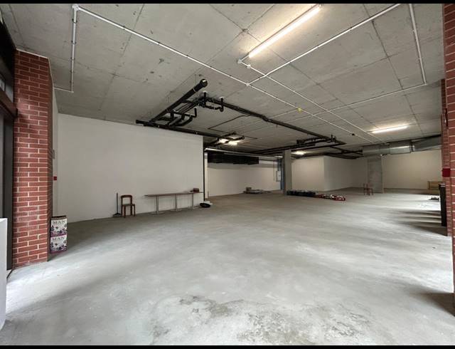 255M² RETAIL TO LET IN GARDENS